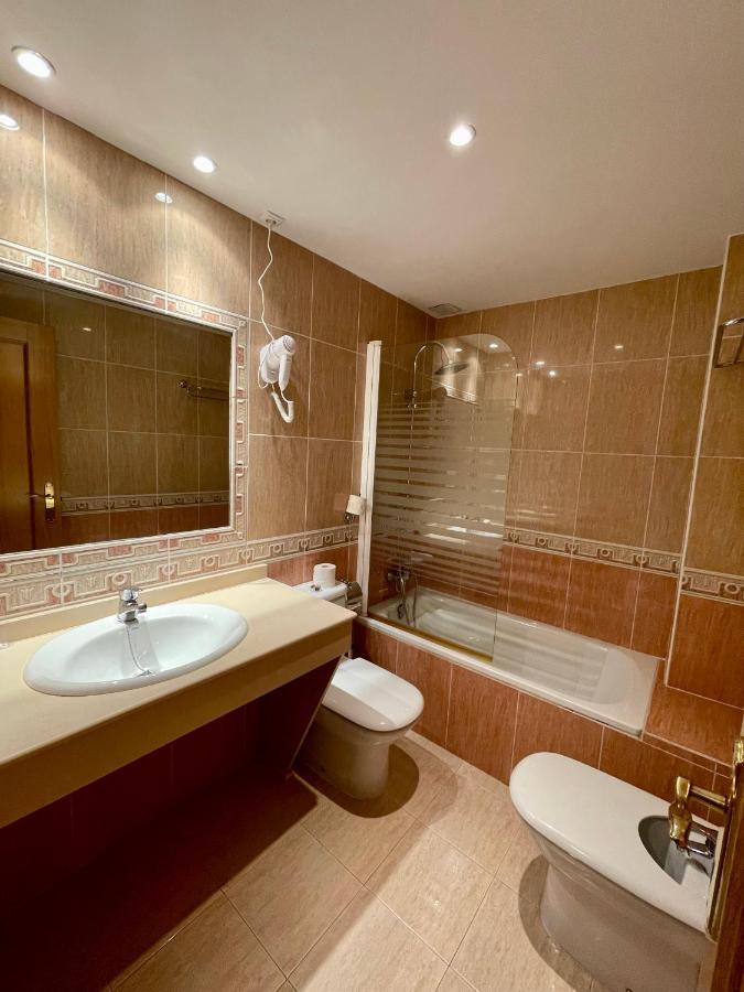 Hotel La Fonda De Don Gonzalo Cenes De La Vega Ngoại thất bức ảnh