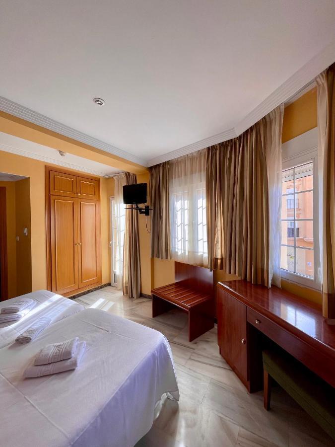 Hotel La Fonda De Don Gonzalo Cenes De La Vega Ngoại thất bức ảnh